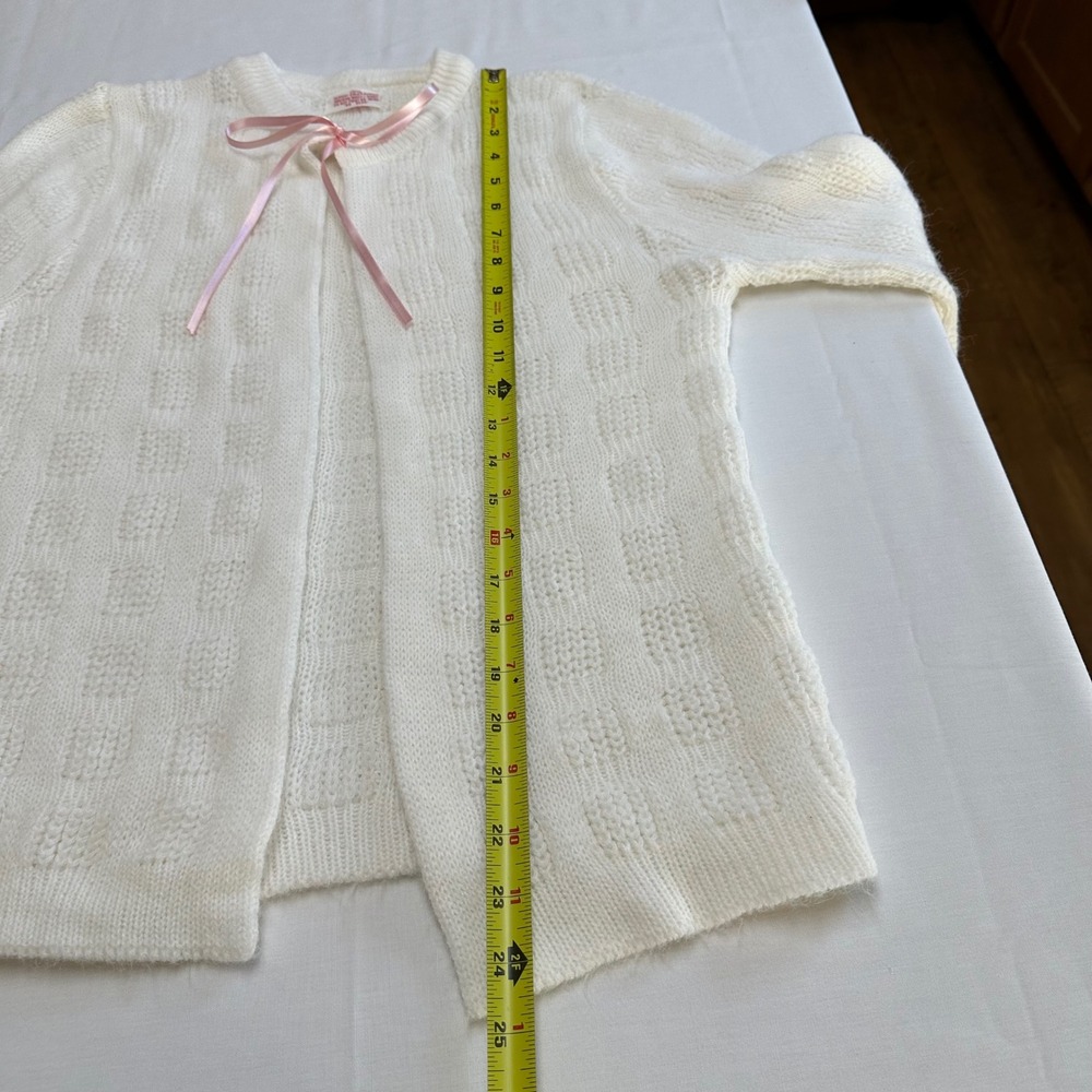 Vintage Women Orlon Acrylic White Knit Cardigan Sweater Medium Pink Bow Coquette - Picture 7 of 8